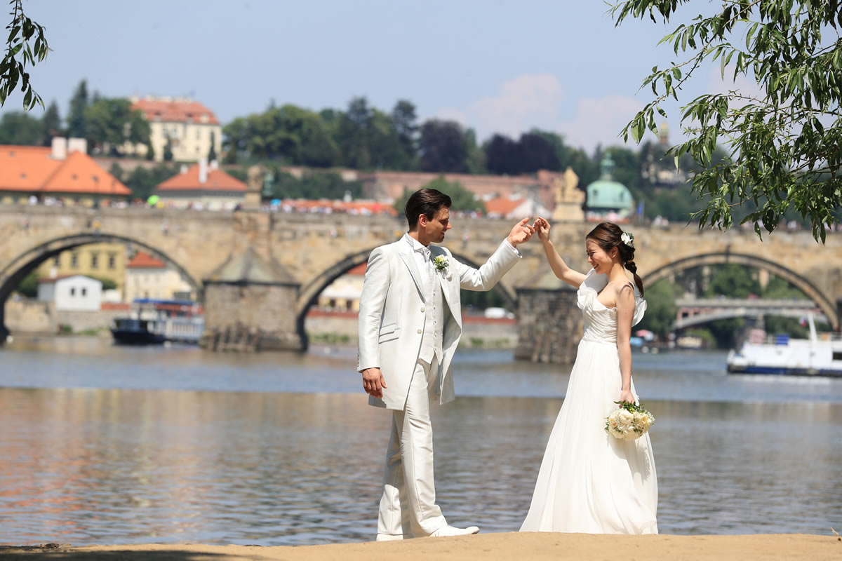 チェコモデルプラン・プラハ滞在プラン