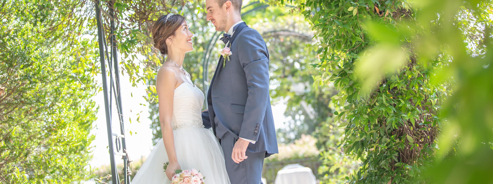 南フランス・ヴァンス村・シャトーサンマルタンウェディングガーデン