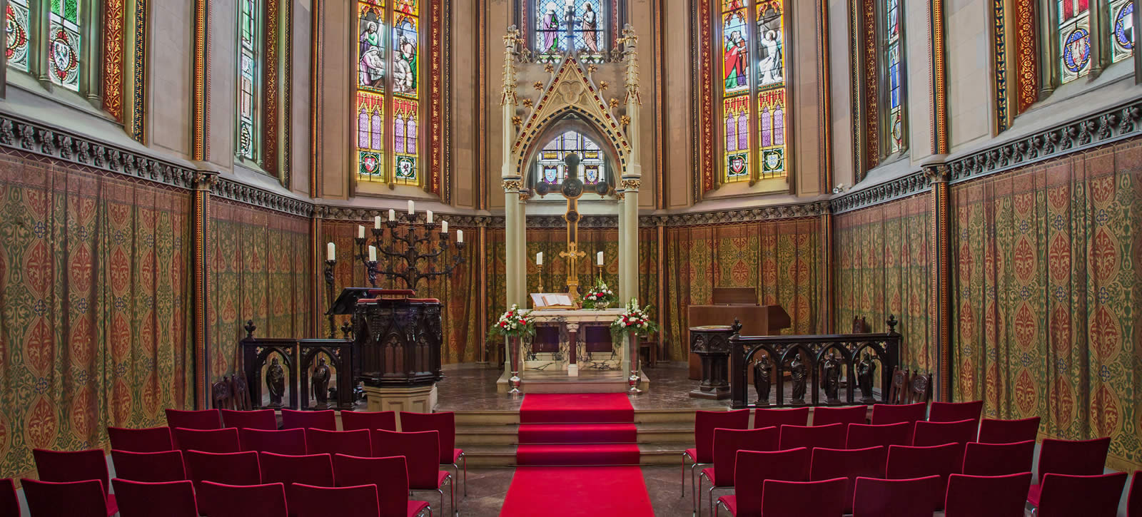 ドイツ・ホーエンツォレルン城チャペルウェディング