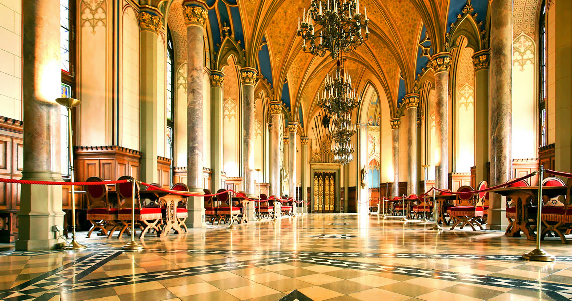 ドイツホーエンツォレルン城レセプションホール