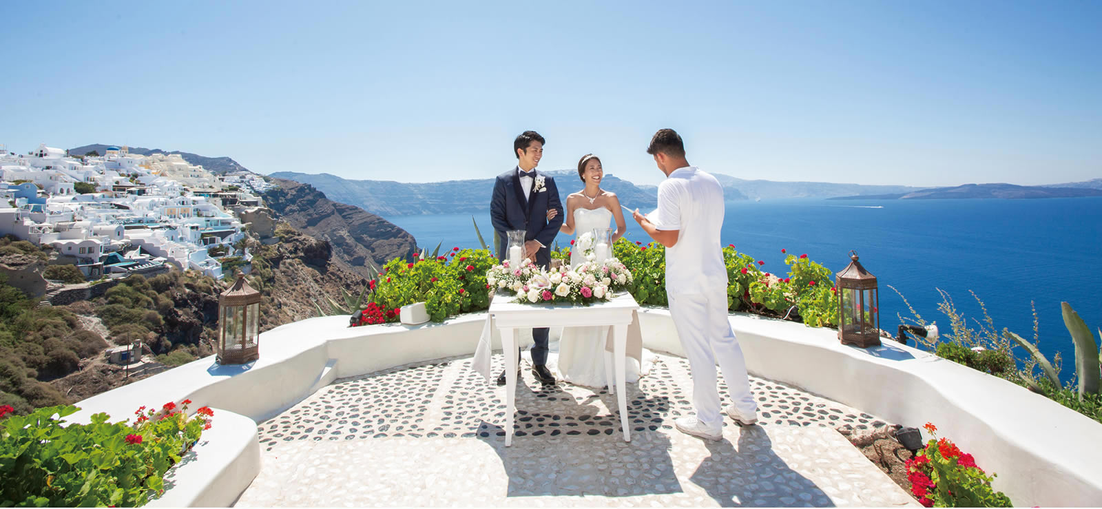 サントリーニ島イア・アンドロニスラグジュアリースイーツ挙式 人前式