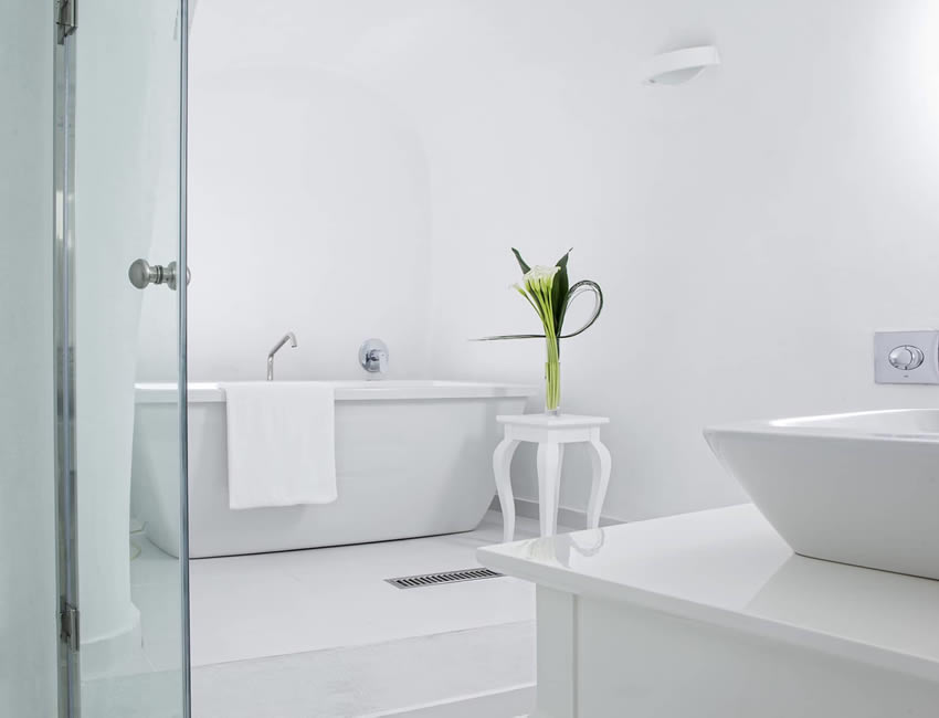 ギリシャ・サントリーニ島カナベスイアスイーツ・バスルーム