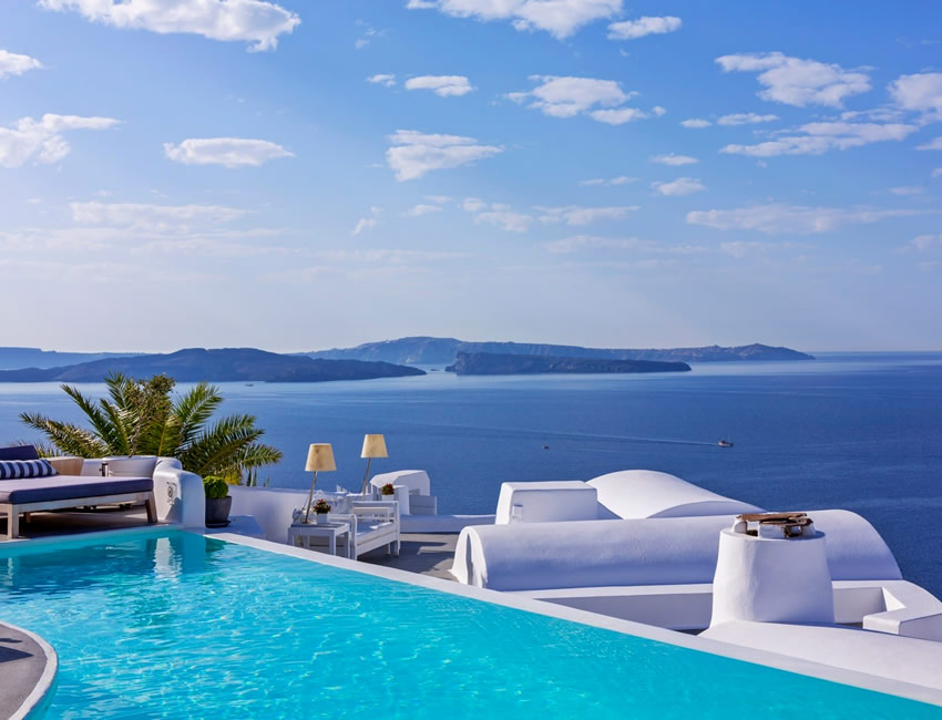 ギリシャ・サントリーニ島カティキエスホテルインフィニティプール