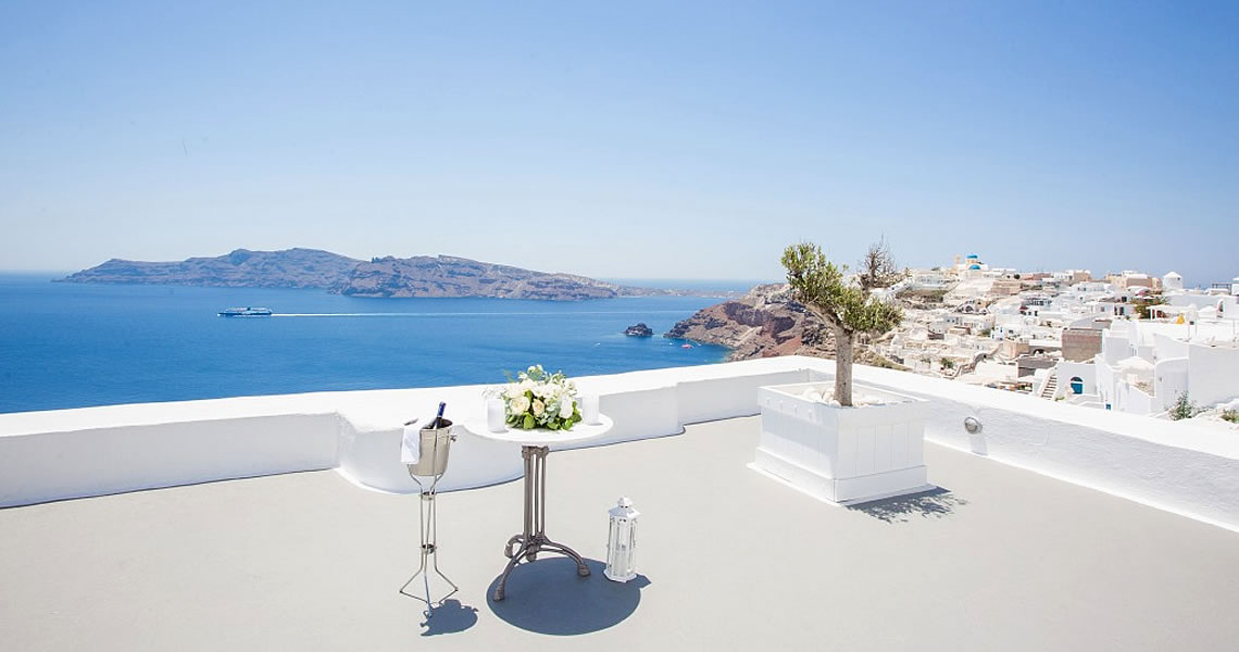 サントリーニ島イア・キリニ ウェディングセレモニー会場