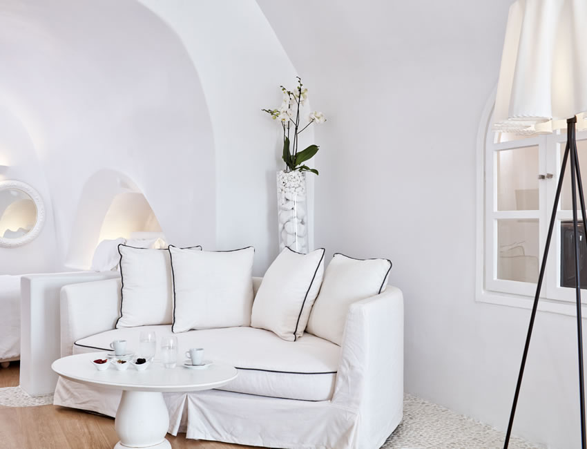 ギリシャ・サントリーニ島キリニシニアスイート