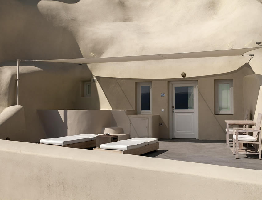 ギリシャ・サントリーニ島イア・ミスティークホテルバルコニー