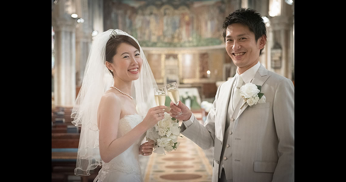 イタリア・ローマ・セントポールズ教会ウェディング乾杯