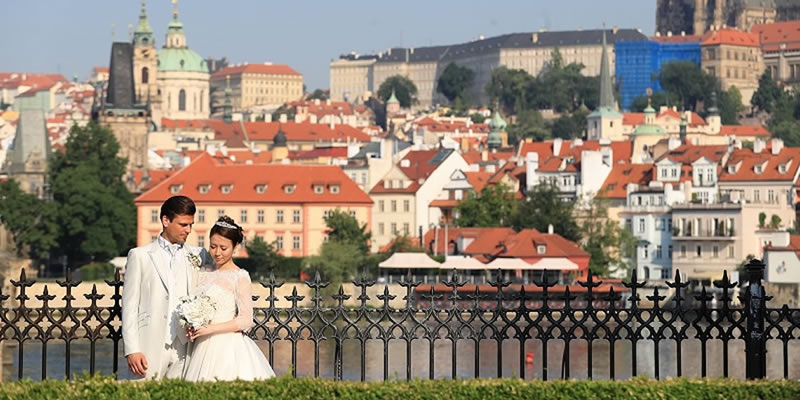 プラハウェディング・カレル橋フォトツアー