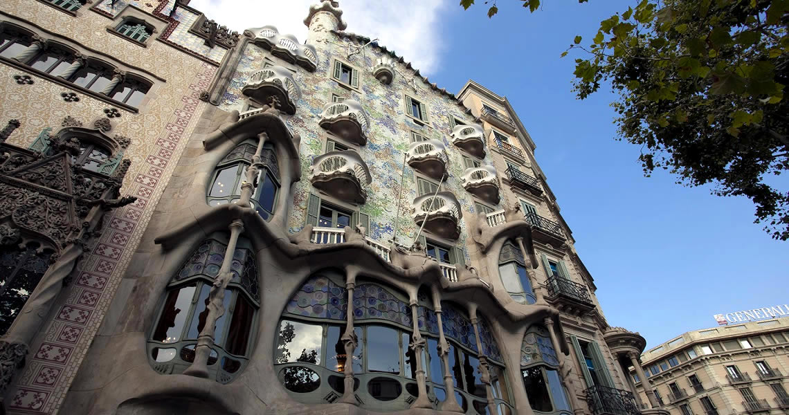 バルセロナ挙式世界遺産会場カサ・バトリョ