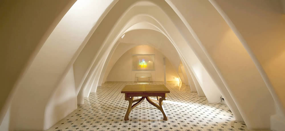 スペイン・バルセロナ・カサ・バトリョ邸宅ウェディング