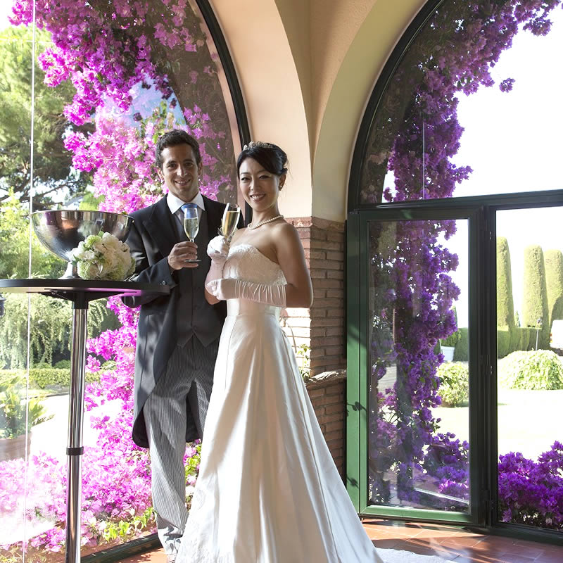 バルセロナ挙式トレ・デル・ピウェディングブライド