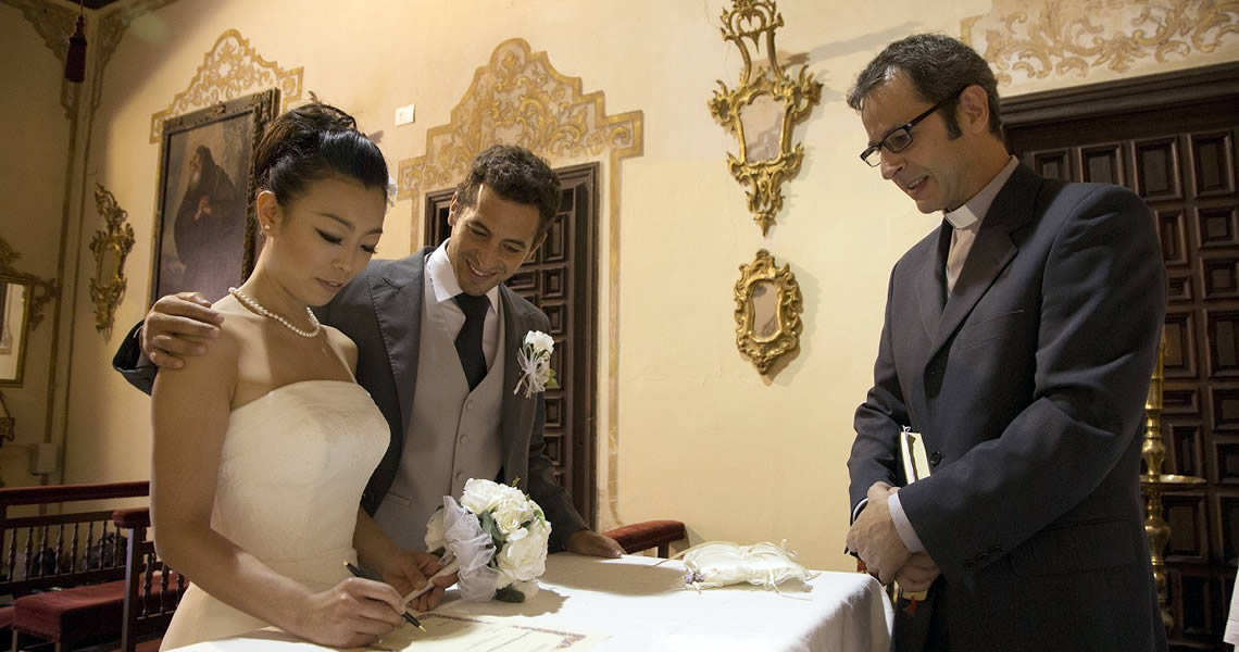 グラナダ挙式パラドール・サンフランシスコ教会ウェディング先輩カップル署名