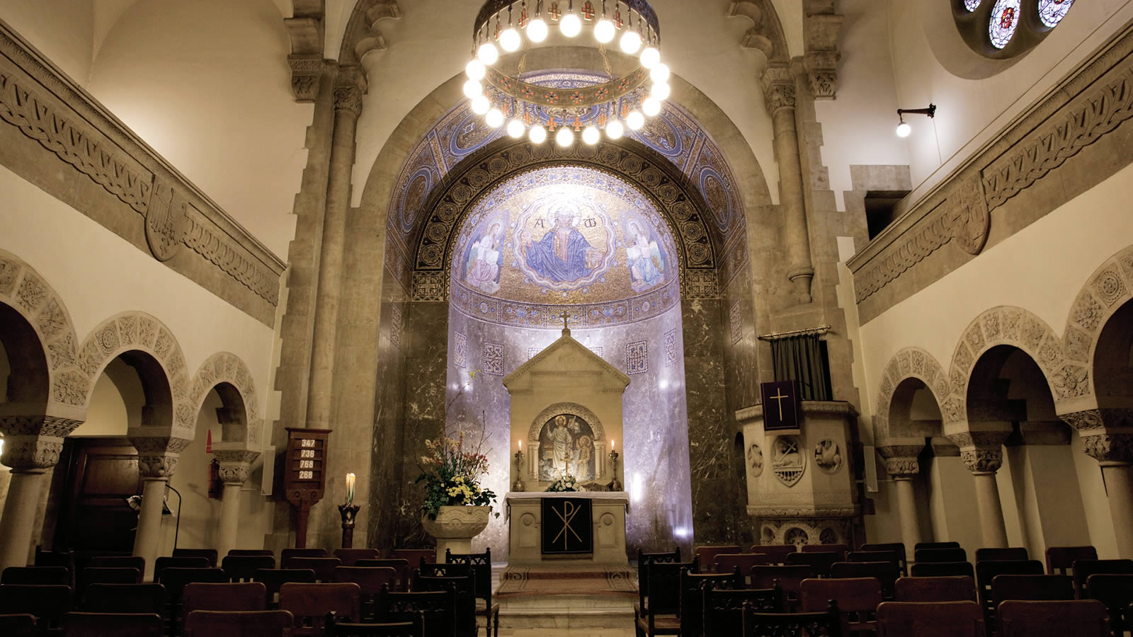 マドリード・イグレシア・エヴァンヘリカ・アレマナ教会挙式会場