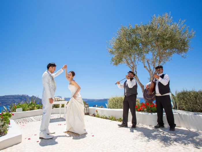 アンドロニスラグジュアリースイーツ挙式ダンス