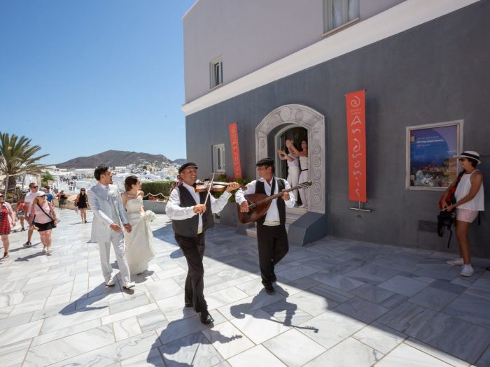 アンドロニスラグジュアリースイーツ挙式カップル