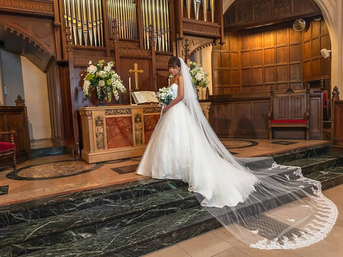 パリ・アメリカンチャーチ教会ウェディングブライド