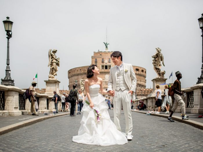 ローマ・セントポールズ教会挙式カップル