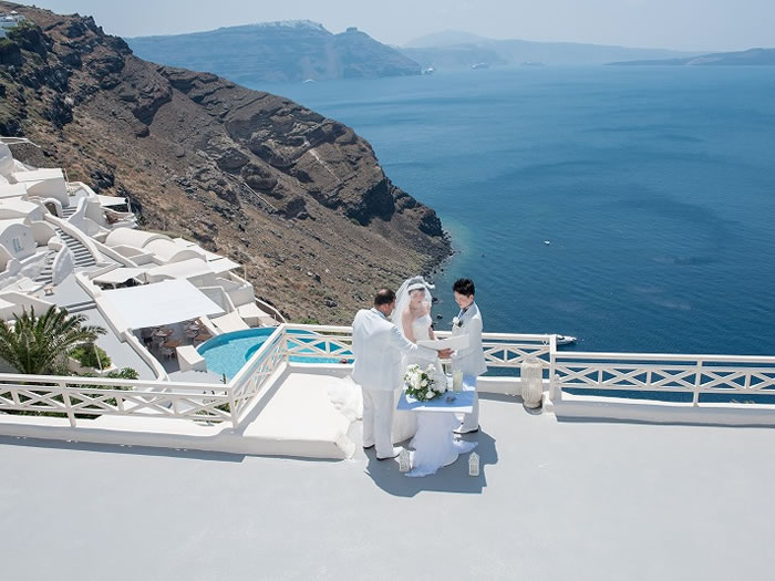 アンドロニスラグジュアリースイーツ挙式ダンス