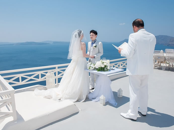 ミスティークホテルウエディングカップル