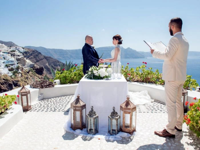 アンドロニスラグジュアリースイーツ挙式カップル・二人だけの結婚式