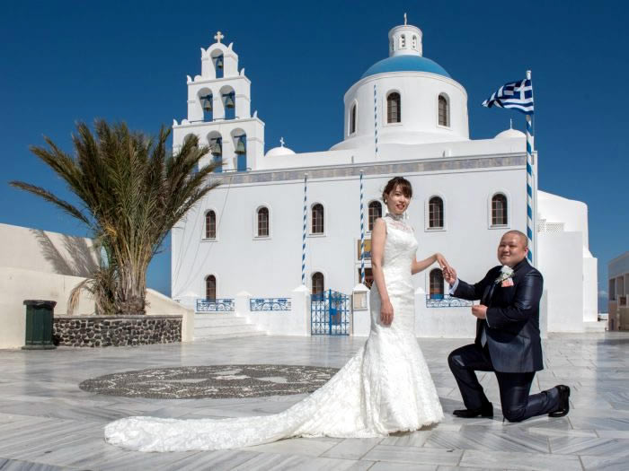 アンドロニスラグジュアリースイーツウエディング・二人だけの結婚式とフォトツアー