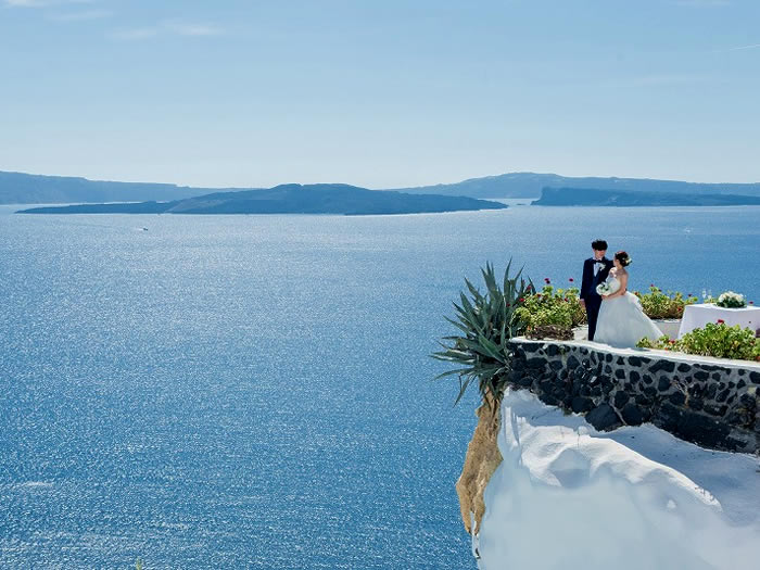 アンドロニスラグジュアリースイーツ挙式指輪交換